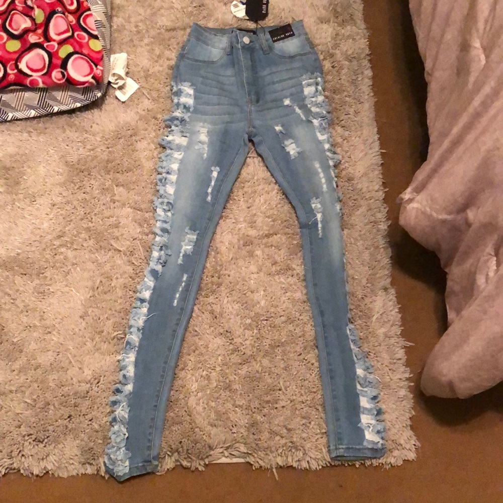 FASHION NOVA - High Rise Jeans SIZE 5
